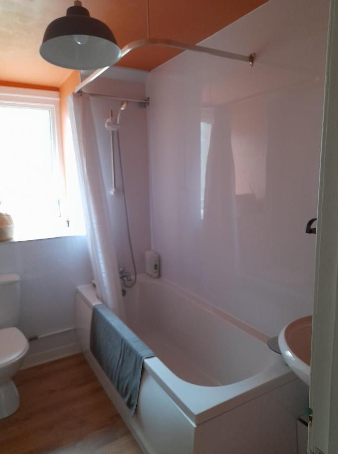 Gunn Croft Apartment Balallan Екстериор снимка